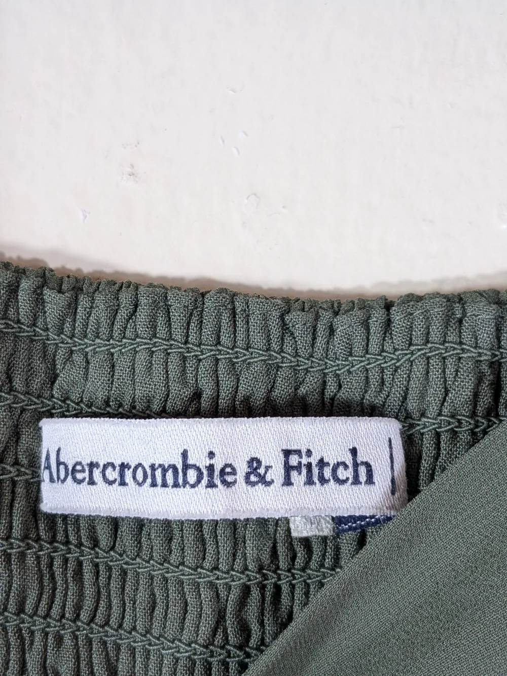 Abercrombie Women’s Olive Green Sz XS Long Sleeve Peplum Top peasant style